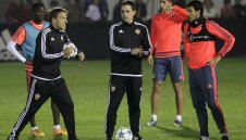 Хиляди гледат тренировката на Валенсия