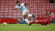 Страх от Ливърпул: "Вълците" удвояват заплатата на Траоре