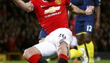 Ван Перси несигурен за бъдещето си