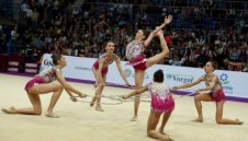 Прекрасни! Грациите ни са на върха в Баку след първото съчетание!