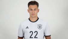 Барса на лов за 17-годишен "бик"