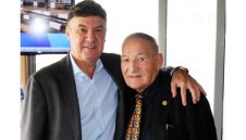 Боби Михайлов награди Димитър Пенев и още славни ветерани