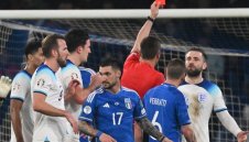 Англия и Италия излизат в нов титаничен сблъсък