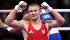 Три години след като бе нокаутиран във финала, Хижняк стана олимпийски шампион
