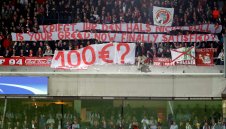 Заповед от УЕФА: Андерлехт плаща на феновете на Байерн