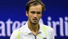 Бракът подейства като допинг за Медведев