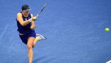 Ясни са 1/2-финалите във финалния турнир на WTA