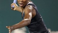 Винъс се разправи и с Янкович