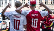 Ериксен претърпя успешна операция и вече е у дома