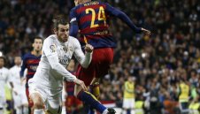 Клоп гледа към Жереми Матийо