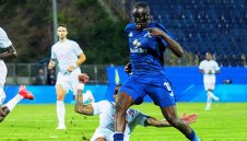 Сангаре се бори за мястото си в Левски