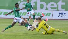 "Великолепната седморка" остава в Берое