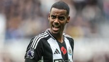 Окончателно. Свраките няма да продадат Исак 