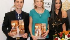 Чепаринов и Топалов врътнаха реми, Ети с красива победа