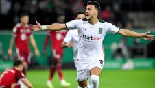 Невиждано! Диви "жребчета" прегазиха звездния Байерн с 5:0 + СНИМКИ