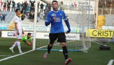 Страхотен Гълъбинов носи успех на Новара