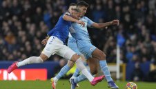 "Дузпа, ясна като изгрева": Легенди плюят по Сити + СНИМКИ