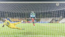 Ники Михайлов – защо винаги той? (ВИДЕО)