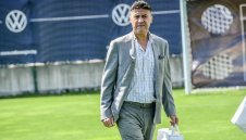 Боби видя как Байерн наби ПСЖ, урежда мач с Бундестима