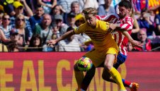 Де Йонг: Юнайтед предложи много пари за мен, но исках в Барса