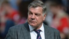 От Евертън преговарят с Големия Сам