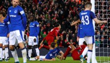 Какъв дебют! Супер Ван Дайк карамелизира Евертън + ВИДЕО