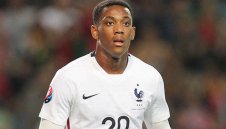 Погба: Марсиал е малък стар мъж 