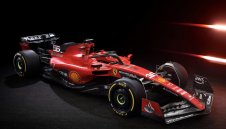 Ферари показа колата, с която ще се връща на върха