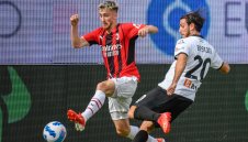 Салемакерс подписа нов договор с Милан