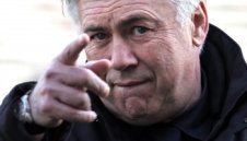Карло Анчелоти: Свалям шапка на Антонио Конте