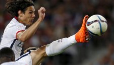 Арсенал трябва да извади 35 милиона паунда за Кавани