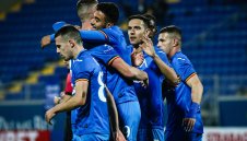 "Синята лавина" помете Септември със 7:0, Билал Бари с хеттрик