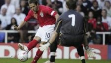 Беларус победи с десет човека Англия