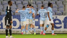 Арда дава нови договори на трио