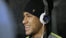 Неймар: Не съм направил нищо на рефера