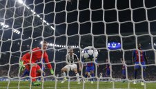 Тер Стеген призна: Юве ни причини болка