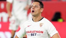 Чичарито сменя Ибра в Лос Анджелис?