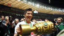 Левандовски пуска корени в Байерн Мюнхен