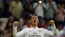 Кристиано се изравни със Сантиляна