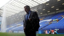 Подкупния Сам отписа Лига Европа заради Ливърпул