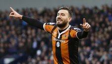 Чуковете вдигнаха офертата за шотландец