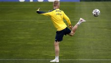 Катар 2022: Отложиха плейофа между Украйна и Шотландия