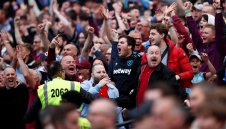 Уест Хям наказва свой фен с доживотна забрана