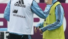 Феновете на Испания искат нападател