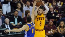 Кливланд удържа Голдън Стейт и дръпна с 2-1