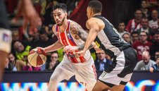 Цървена Звезда взе първото дерби с Партизан в Евролигата след драма 