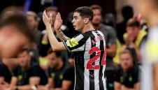 Нюкасъл удари Брайтън 