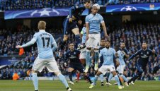 Реал е домакински отбор