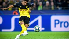 Ливърпул излиза от "покера" за Санчо