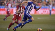 Атлетико взе точка на късмет от Алавес